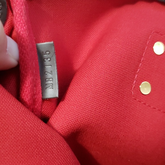 Louis Vuitton Eva Clutch - Picture 4 of 8